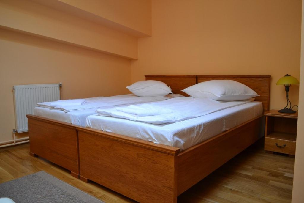 Rakoczi Center Bed & Breakfast Odorheiu Secuiesc Eksteriør bilde